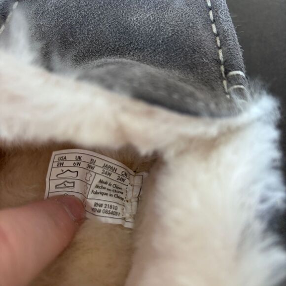 Women's Fireside by Dearfoams Mel Genuine Shearling Gray Moccasin Sz 8 - Picture 11 of 11